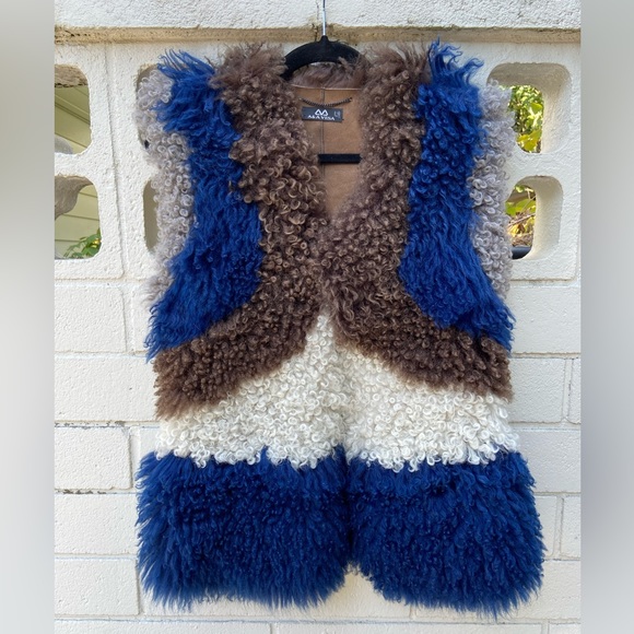 A&A VESA Patchwork White/Blue/Grey/Taupe Sheepskin Vest Size 36 Made in Romania - Picture 3 of 5